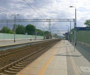 Wolomin_train_station_2017